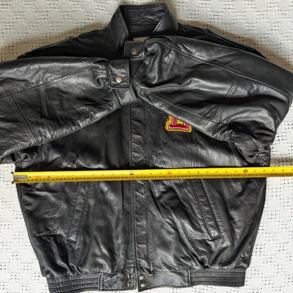 CAN-AM Men's XL Leather Bomber Jacket Calgary Flames 1999-2007 Logo Made Canada - Picture 4 of 8